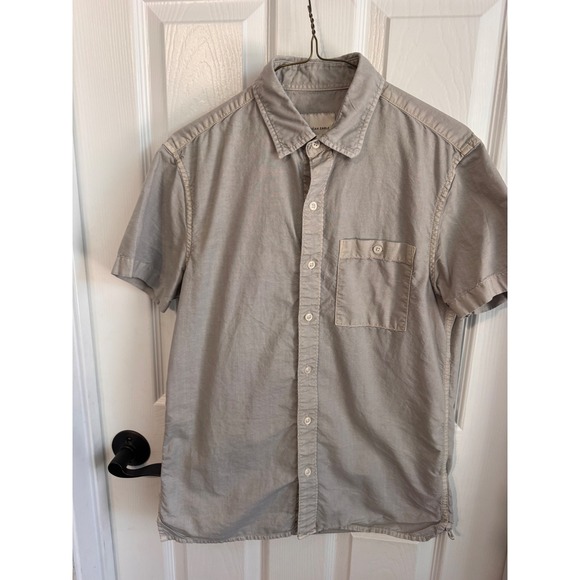 American Eagle Outfitters Other - American Eagle Men's XS Gray Short Sleeve Button Front Shirt 100% Cotton